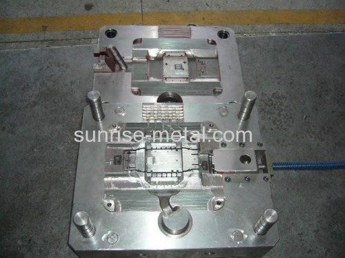 .cast-aluminum-mold