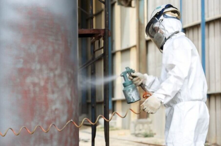applying-primer-on-aluminum