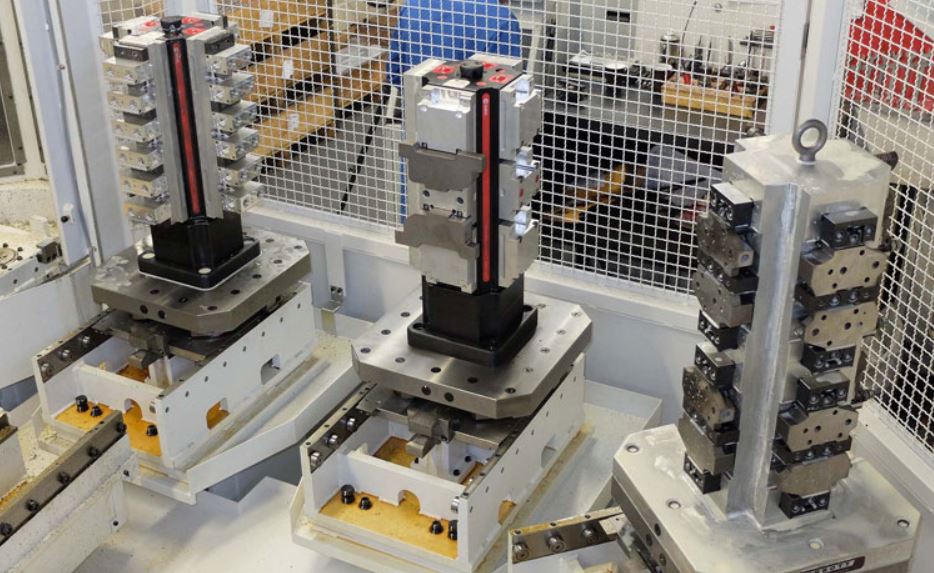Tombstone of Horizontal CNC Machine