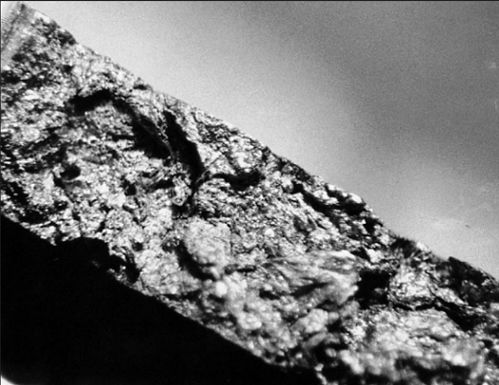 Leakage-Site-Accompanied-by-Visible-Shrink-Pores