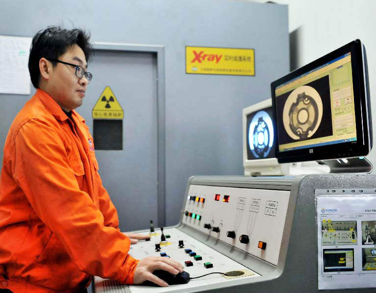 X-Ray Equipment to check inside of metal parts